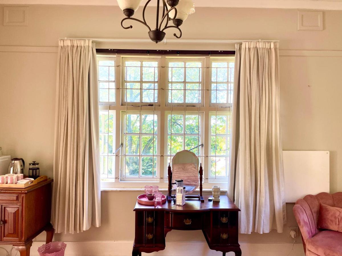 האוויק Clarendon Manor And Cottages מראה חיצוני תמונה